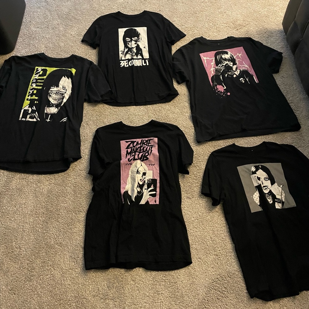 Bundle of gently warn zombie make out club shirts